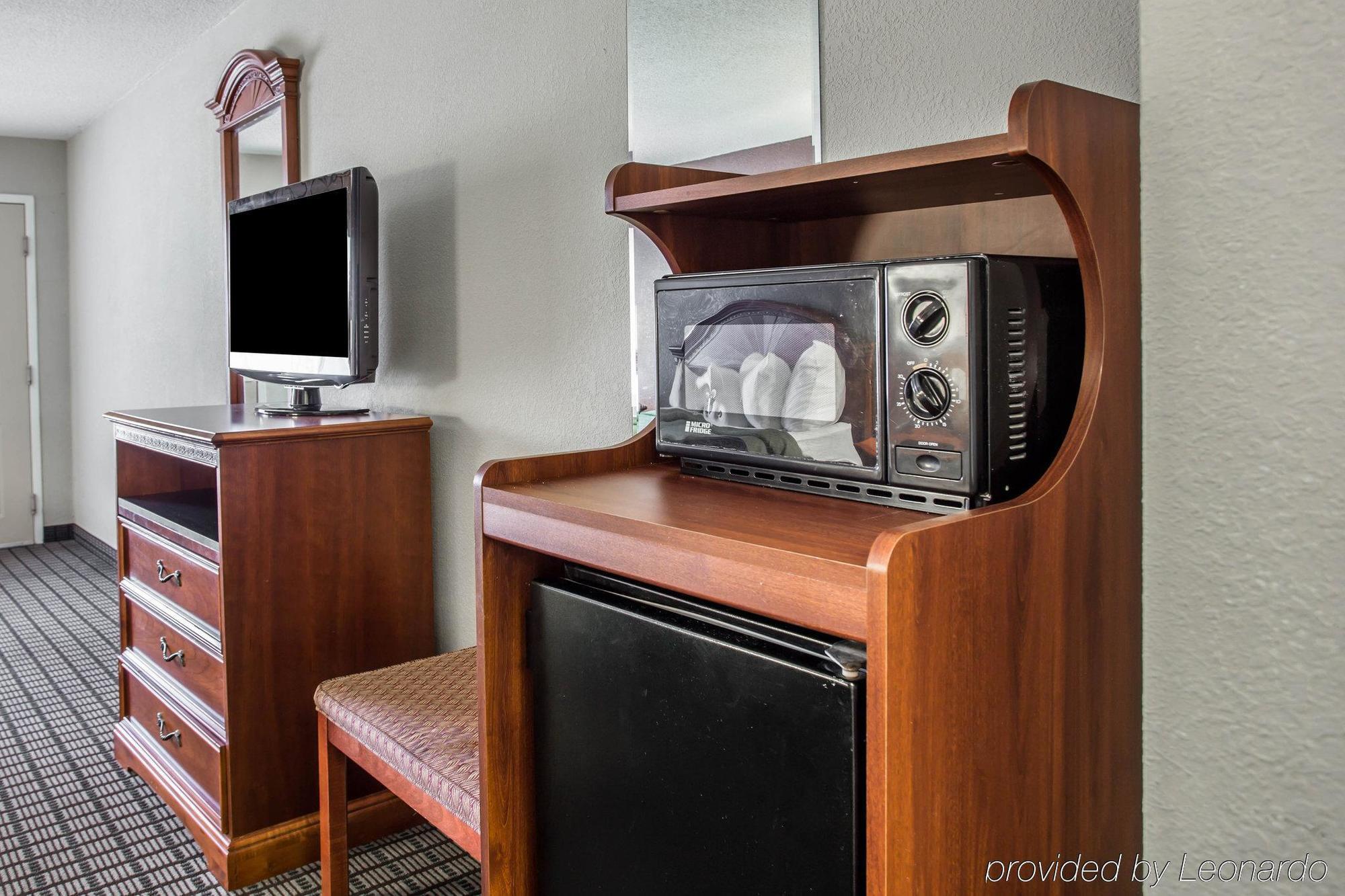 Quality Inn & Suites Orangeburg Zewnętrze zdjęcie