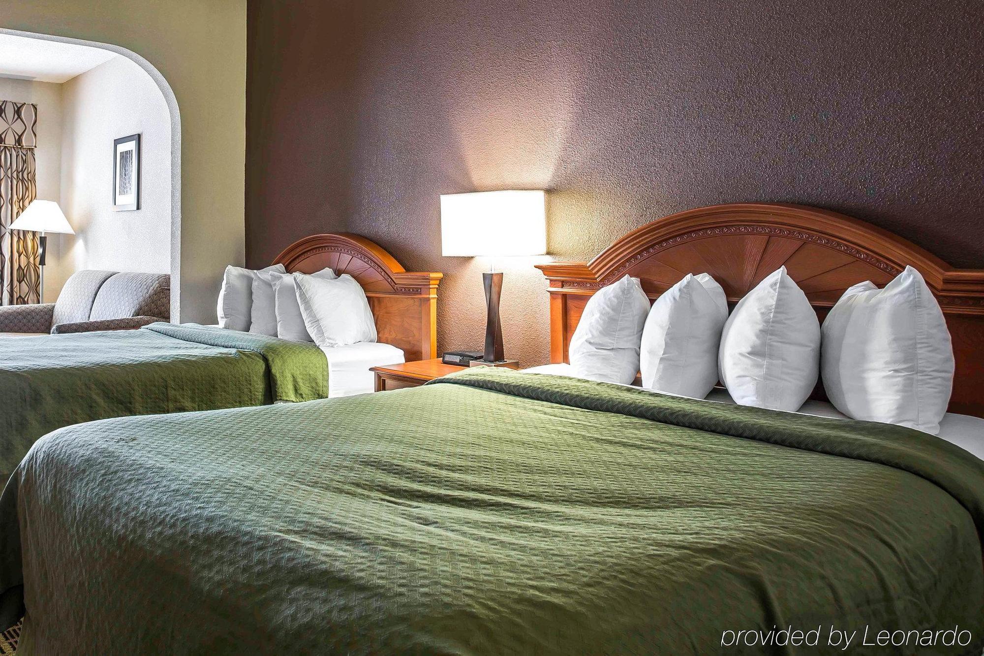 Quality Inn & Suites Orangeburg Zewnętrze zdjęcie