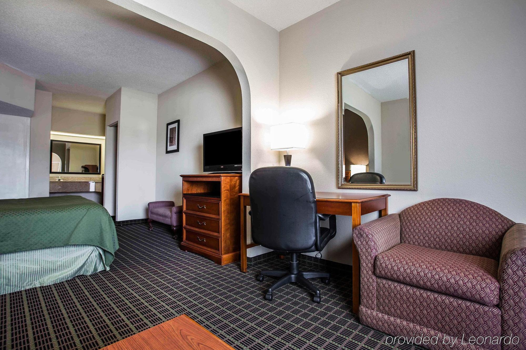 Quality Inn & Suites Orangeburg Zewnętrze zdjęcie